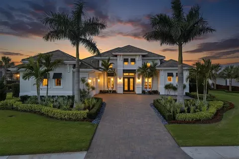 8465 Pavia Way, Lakewood Ranch, FL 34202
