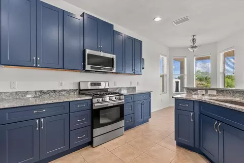 Kitchen - 12808 Hampton Hill Dr, Riverview, FL 33578 photo 2 of 4