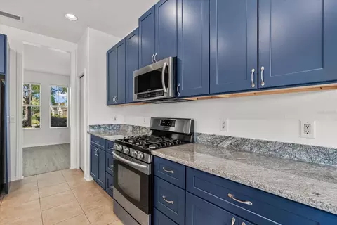 Kitchen - 12808 Hampton Hill Dr, Riverview, FL 33578 photo 3 of 4