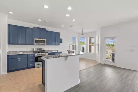 Kitchen - 12808 Hampton Hill Dr, Riverview, FL 33578 photo 4 of 4