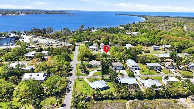 1312 51st Avenue Dr W, Palmetto, FL 34221