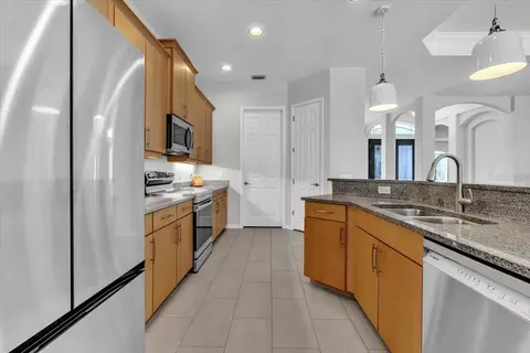 Kitchen - 3007 160th Ter E, Parrish, FL 34219 photo 4 of 8