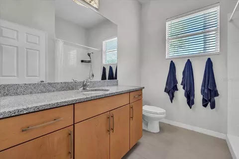 Bath - 3007 160th Ter E, Parrish, FL 34219 photo 7 of 8