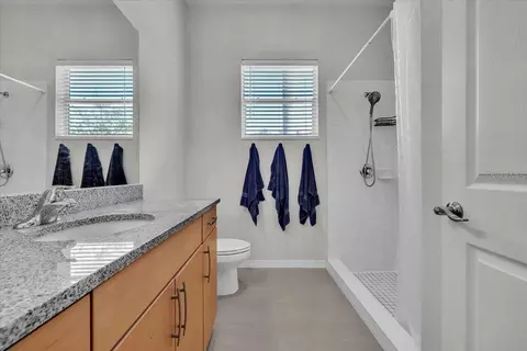 Bath - 3007 160th Ter E, Parrish, FL 34219 photo 8 of 8