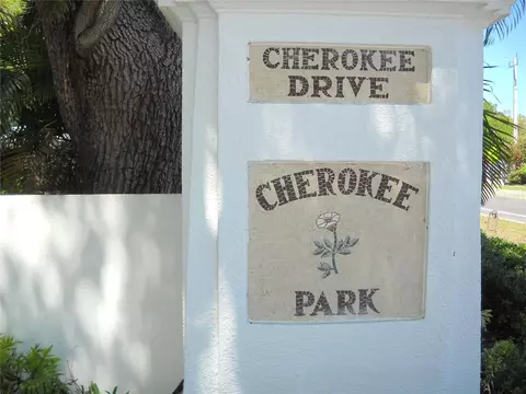 1749 Cherokee Dr, Sarasota, FL 34239