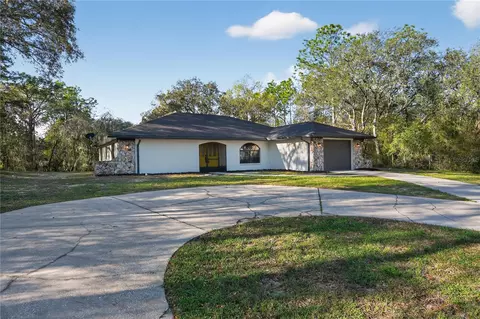 Exterior - 1060 E Rockefeller Ln, Hernando, FL 34442 photo 4 of 10