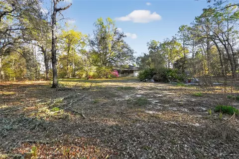 Exterior - 1060 E Rockefeller Ln, Hernando, FL 34442 photo 7 of 10