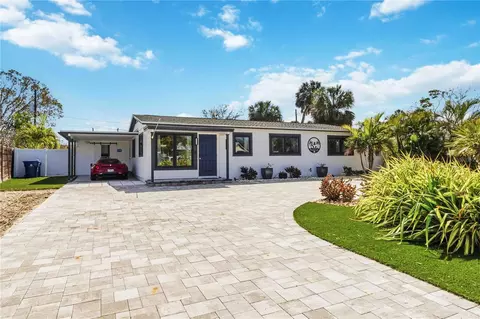 327 39th Ave, Saint Pete Beach, FL 33706