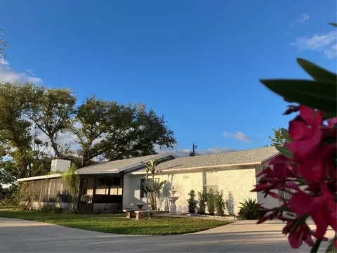 4705 Lemon Bay Dr, Venice, FL 34293