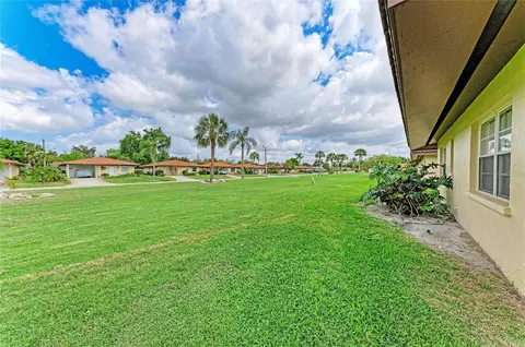 Exterior - 3303 Chicago Ave, Bradenton, FL 34207 photo 8 of 9