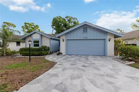 7795 Pine Trce, Sarasota, FL 34243
