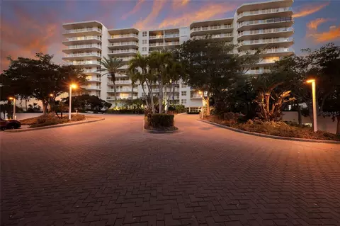 1800 Benjamin Franklin Dr #B1006, Sarasota, FL 34236