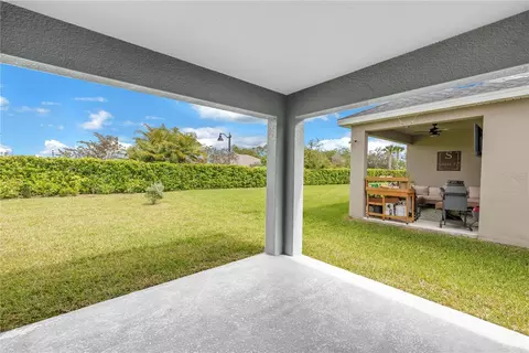 Exterior - 6646 162nd Pl E, Parrish, FL 34219 photo 4 of 8