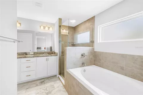 Bath - 6646 162nd Pl E, Parrish, FL 34219 photo 1 of 4