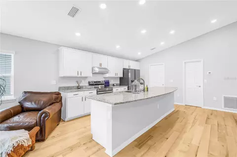 Kitchen - 6646 162nd Pl E, Parrish, FL 34219 photo 5 of 7