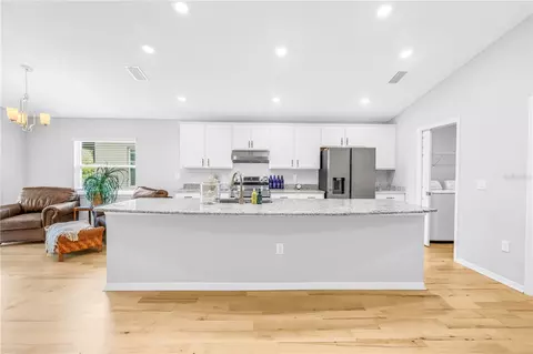 Kitchen - 6646 162nd Pl E, Parrish, FL 34219 photo 3 of 7