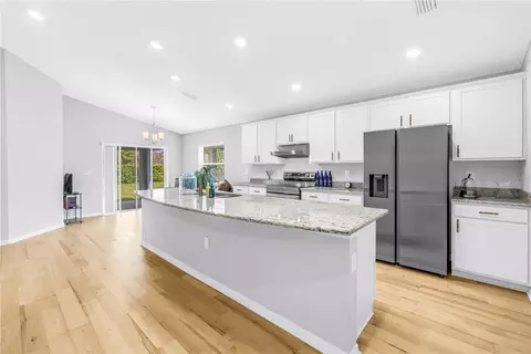 Kitchen - 6646 162nd Pl E, Parrish, FL 34219 photo 4 of 7