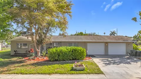1521 Banyan Dr, Venice, FL 34293