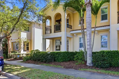 1572 Ernesto Dr, Sarasota, FL 34238