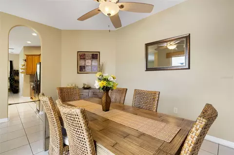 Dining - 14110 18th Pl E, Bradenton, FL 34212 photo 7 of 7