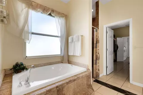 Bath - 14110 18th Pl E, Bradenton, FL 34212 photo 2 of 6