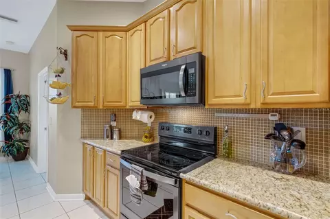 Kitchen - 14110 18th Pl E, Bradenton, FL 34212 photo 8 of 9