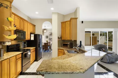 Kitchen - 14110 18th Pl E, Bradenton, FL 34212 photo 2 of 9
