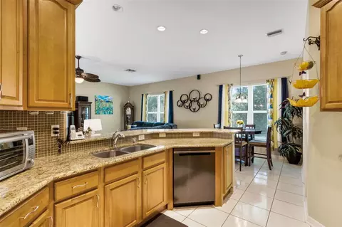 Kitchen - 14110 18th Pl E, Bradenton, FL 34212 photo 9 of 9