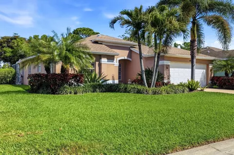 4921 Thames Ln, Sarasota, FL 34238