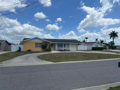 4608 Arlington Rd, Palmetto, FL 34221