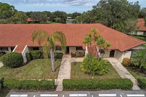 5635 Golf Pointe Dr #101, Sarasota, FL 34243