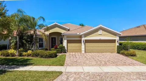 6124 Abaco Dr, Sarasota, FL 34238