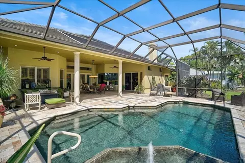 Exterior - 448 E Macewen Dr, Osprey, FL 34229 photo 7 of 10