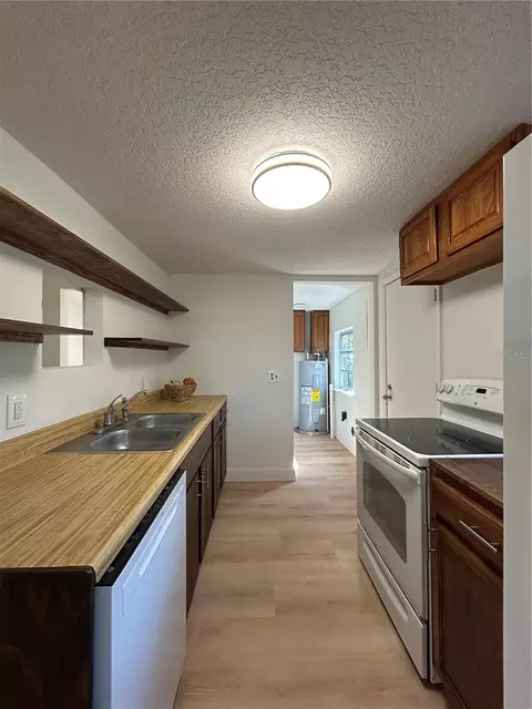 Kitchen - 2024 Dixie Ave, Eustis, FL 32726 photo 2 of 2