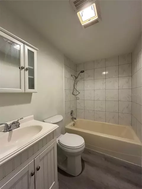 Bath - 2024 Dixie Ave, Eustis, FL 32726 photo 1 of 1