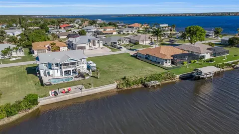 5142 Latham Ter, Port Charlotte, FL 33981