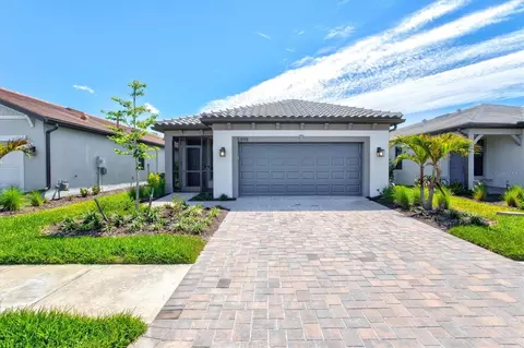 5898 Talon Preserve Dr, Nokomis, FL 34275