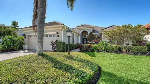 13828 Siena Loop, Lakewood Ranch, FL 34202