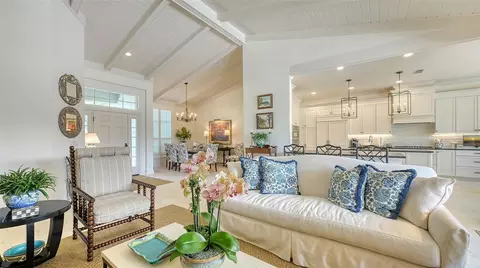 Living - 434 Macewen Dr, Osprey, FL 34229 photo 6 of 7