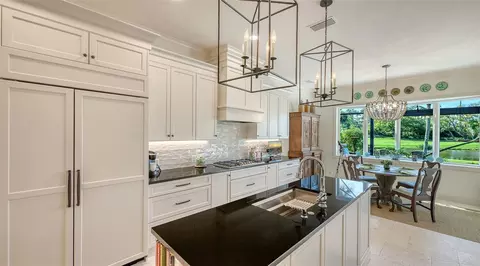 Kitchen - 434 Macewen Dr, Osprey, FL 34229 photo 5 of 7