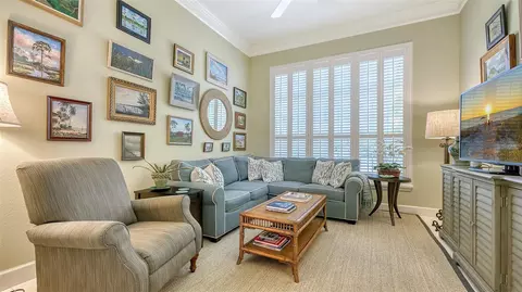 Living - 434 Macewen Dr, Osprey, FL 34229 photo 7 of 7