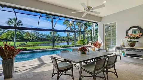 Exterior - 434 Macewen Dr, Osprey, FL 34229 photo 4 of 13