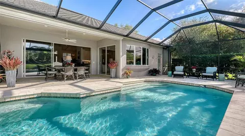 Exterior - 434 Macewen Dr, Osprey, FL 34229 photo 9 of 13