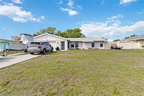 395 Gulf Breeze Blvd, Venice, FL 34293