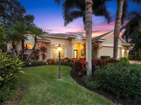 4801 Edgemont Ct, Sarasota, FL 34233