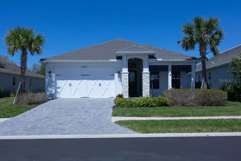 8100 Slipway Dr, Sarasota, FL 34240