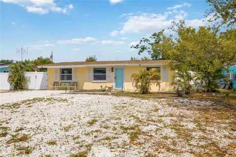 370 E Fray St, Englewood, FL 34223