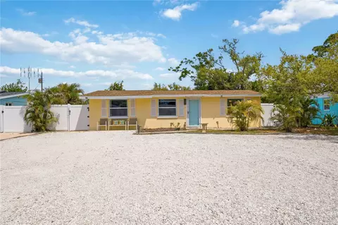 370 E Fray St, Englewood, FL 34223