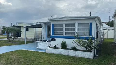 1704 Pennsylvania Ave, Bradenton, FL 34207