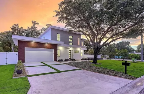 2010 Hyde Park Cir, Sarasota, FL 34239